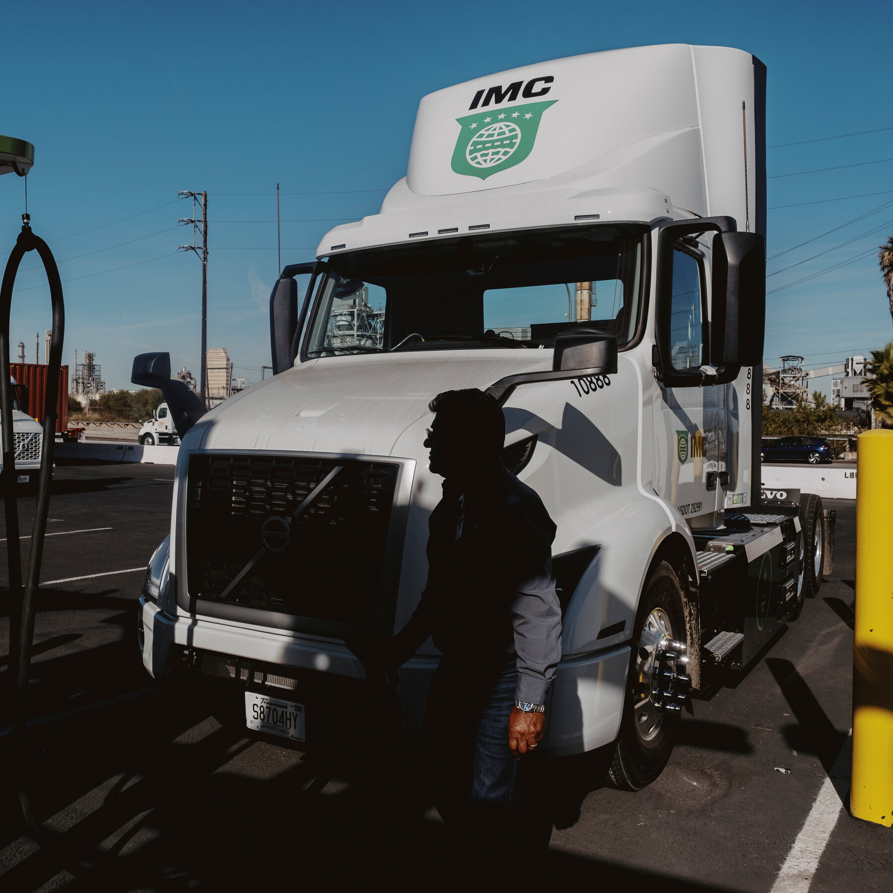 Truck Companies Sour on California’s Strict Clean Air Rules
