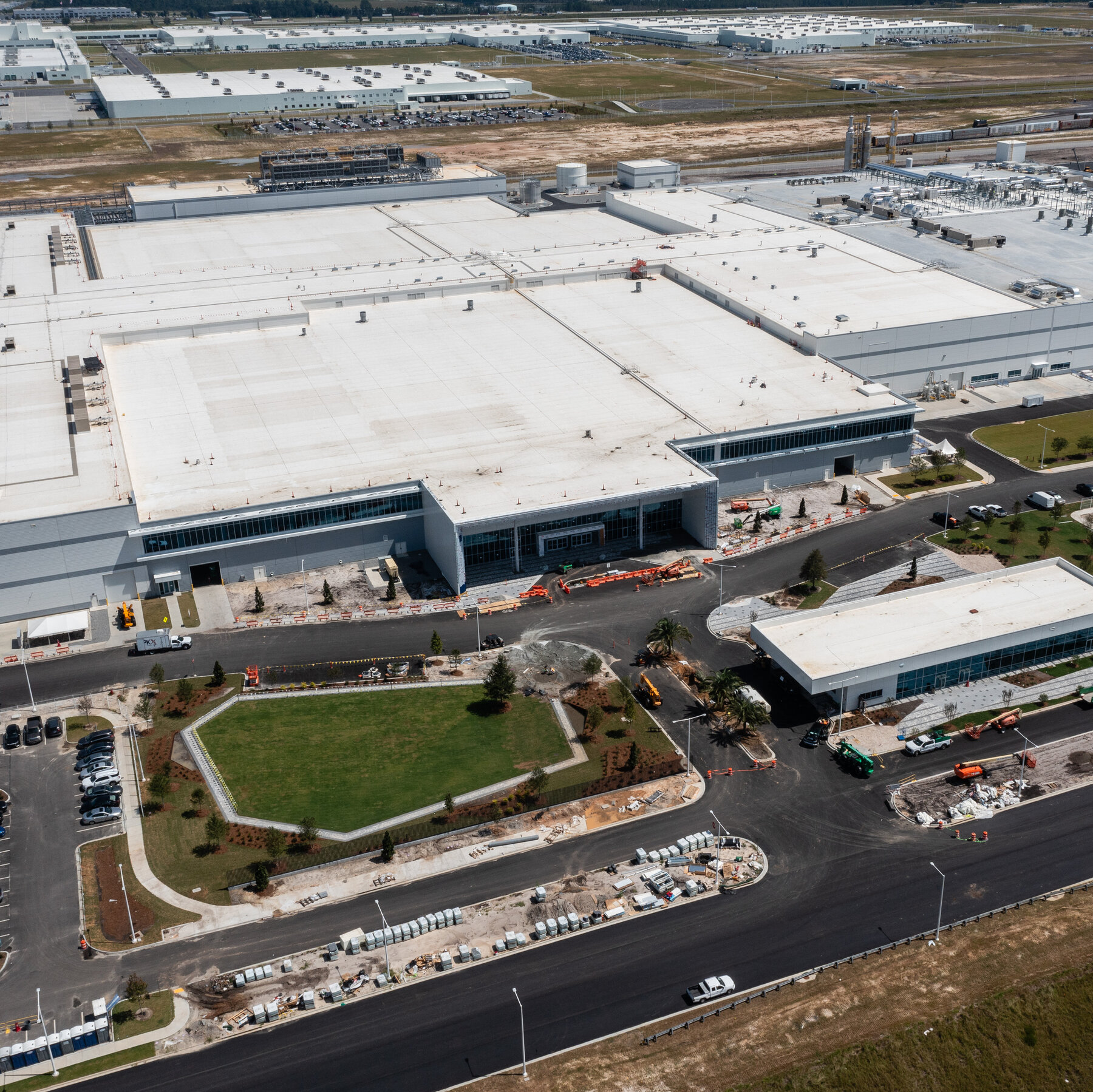 Hyundai ICE Raid Detained Workers With Short-Term Business Visas