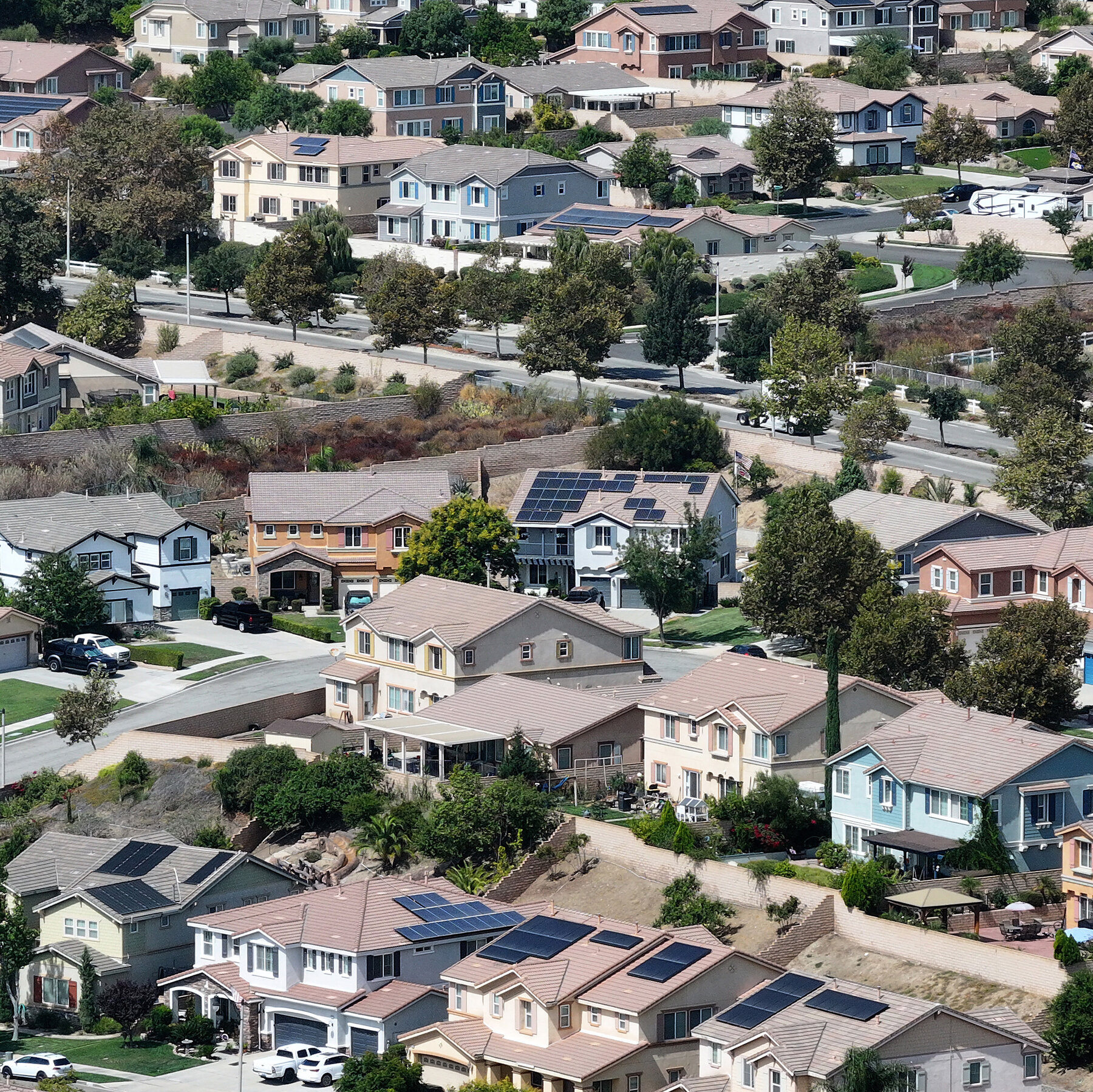 With Mortgage Rates Declining, Should You Refinance?