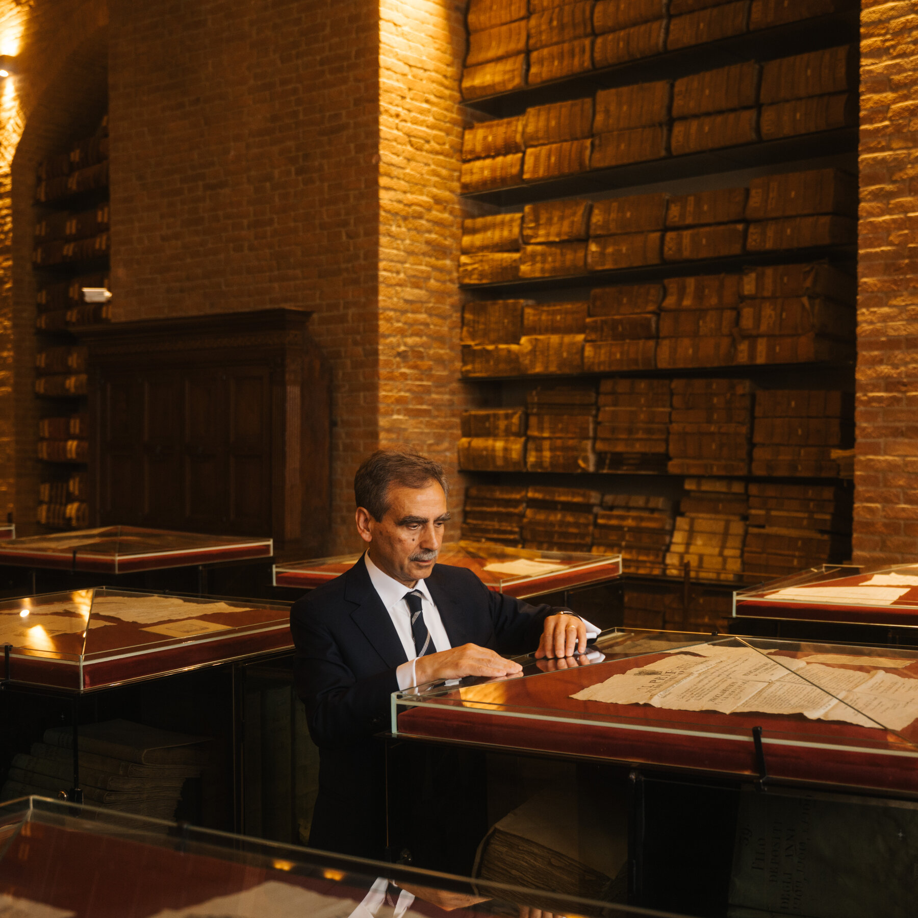 The Fight Over the World’s Oldest Bank