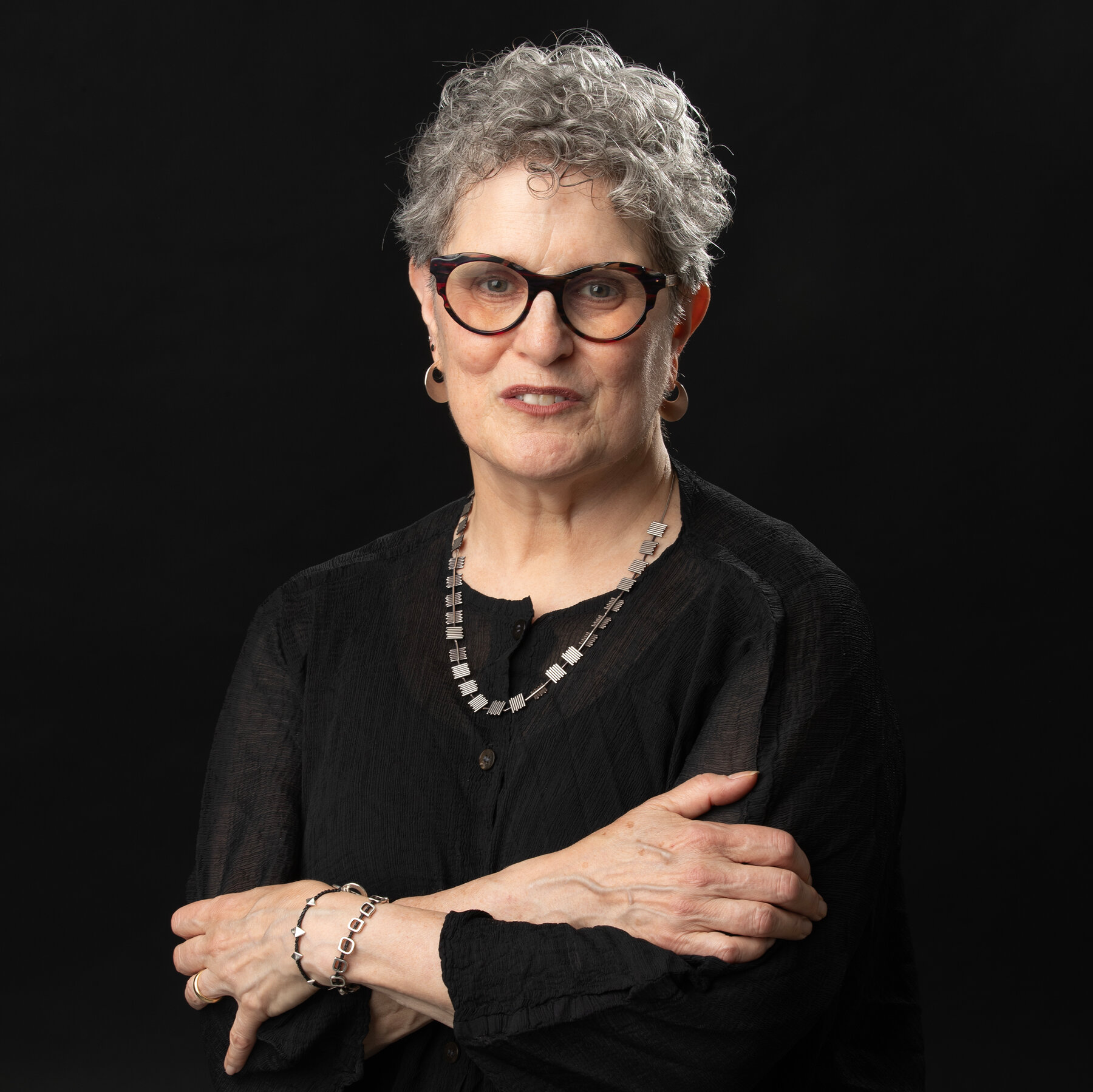A ‘Shark’ of a Business Editor Steps Down