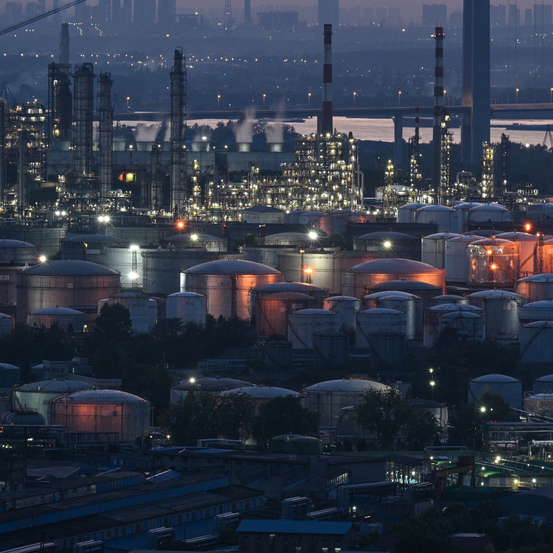 China Resumes Curbs on Fuel Exports, Tightening Global Energy Markets